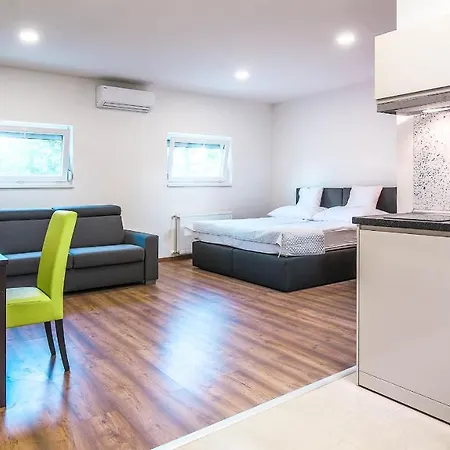 White 2 Apartment